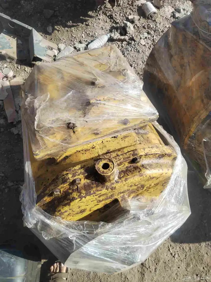قطع بلدوزر كوماتسو 155 1