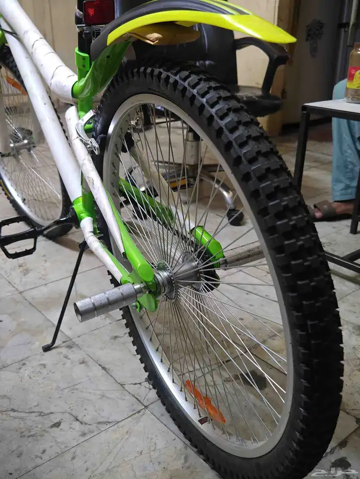 bicycle   genuine in new condition 3