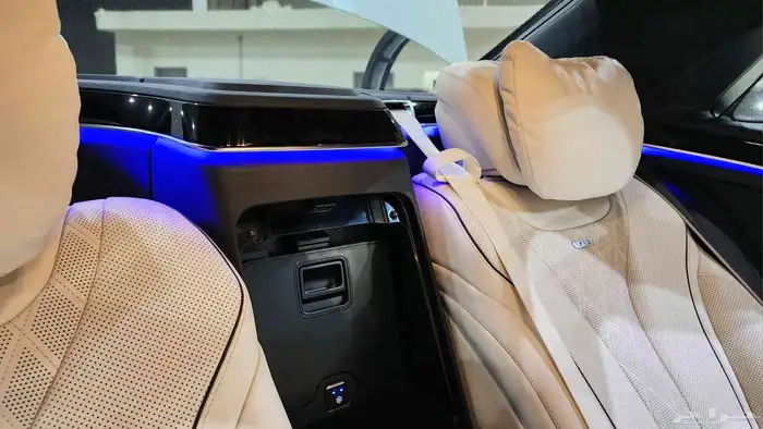 مايباخ 2018 S650 34