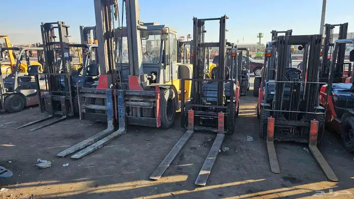 رافعات شوكيه للايجار بجميع الاحجام يومي وشهري ومشاوير فوركلف 4