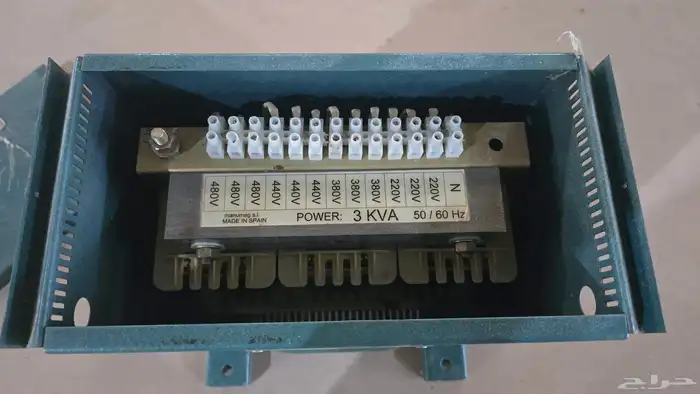 محول كهرباء اسباني 15 و 3 KVA 2