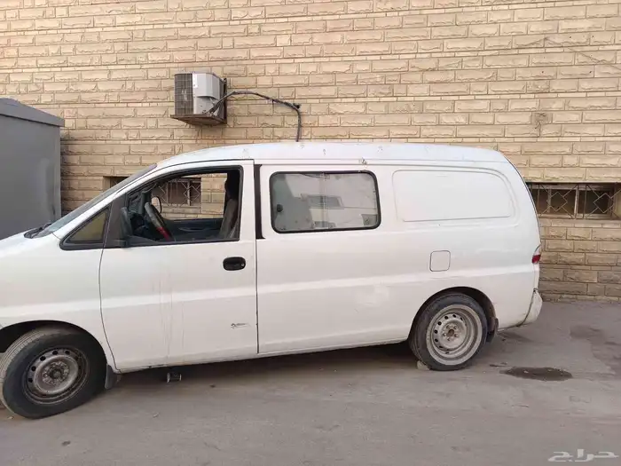 سيارة هيونداي H1 2007 1