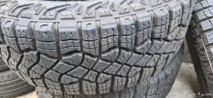 4 كفرات جودير حجري مقاس 275 65 18 شبه الجديد 1