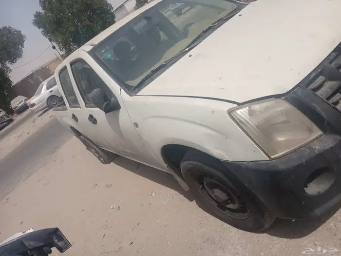 ايسوزو ديزل موديل 2010تشلبح قطع غيار فقط 4