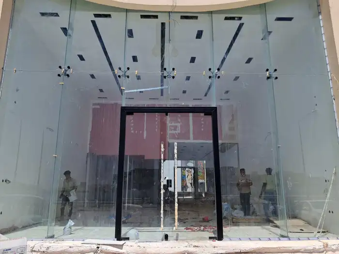 زجاج وجهات سكوريت معارض زجاج محلات تجارية ابواب زجاج وجهات 0