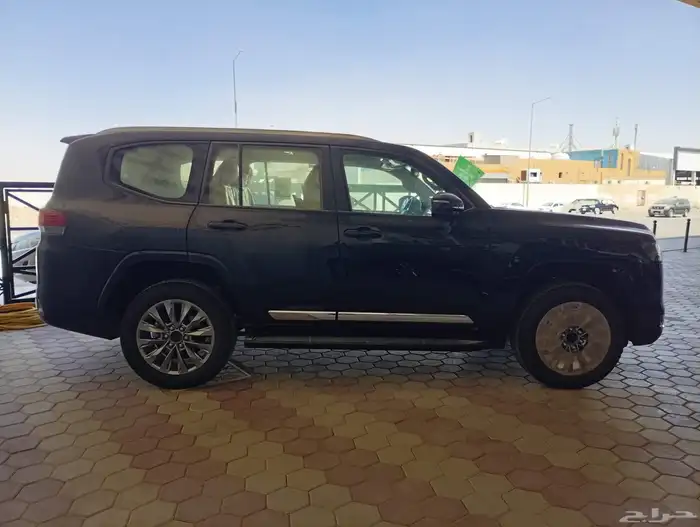 لاندكروزر GXR4 بنزين 2025 بنزين 6