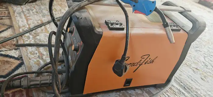 مكينة لحام تق مق واير قص ليزر 1