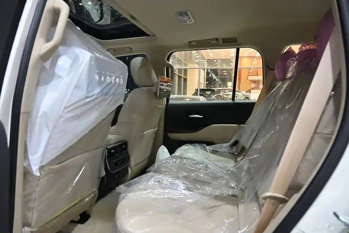 تويوتا لاندكروزر 2026 L4 10