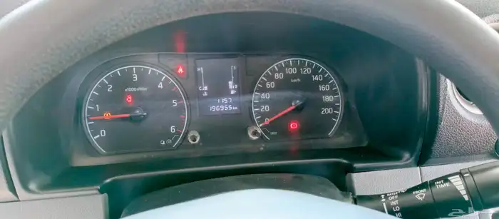 نيسان اور فان 2021 8