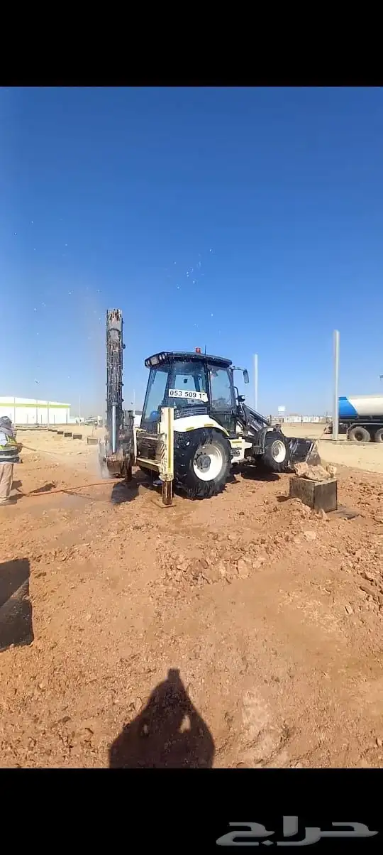 جي سي بي وبكلودر حفارة للايجار شهري يومي 0