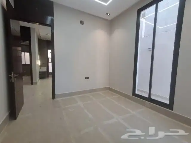 فيلا للبيع في حي العريجاء الغربيه 7