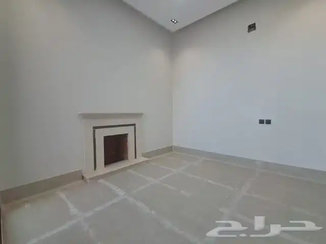 فيلا للبيع في حي العريجاء الغربيه 8