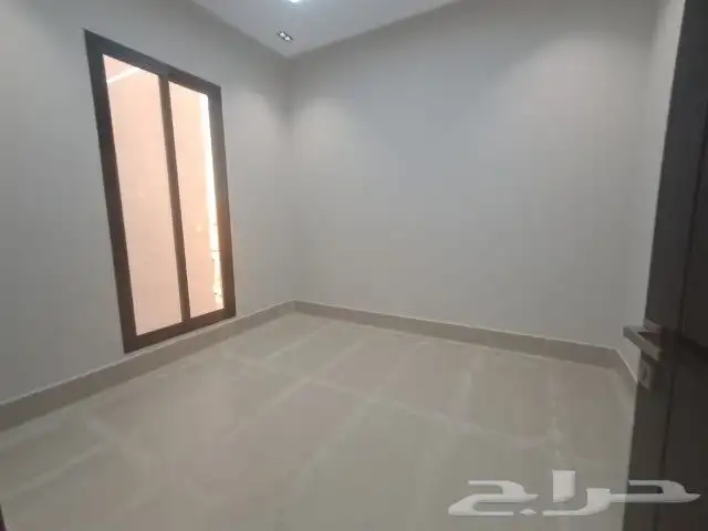 فيلا للبيع في حي العريجاء الغربيه 3