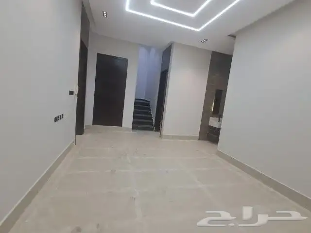 فيلا للبيع في حي العريجاء الغربيه 5