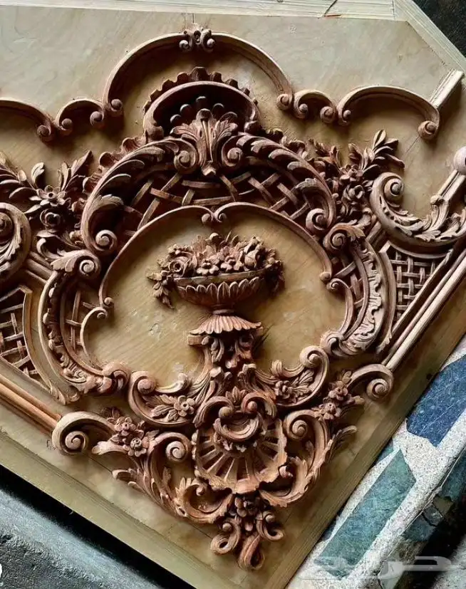 زخارف ونحت علي الخشب 8