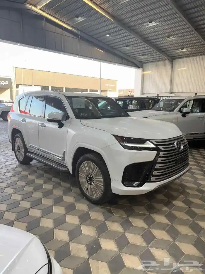 لكزس 2025-LX- BB-600 - بريمي ممشي 200 كم 2