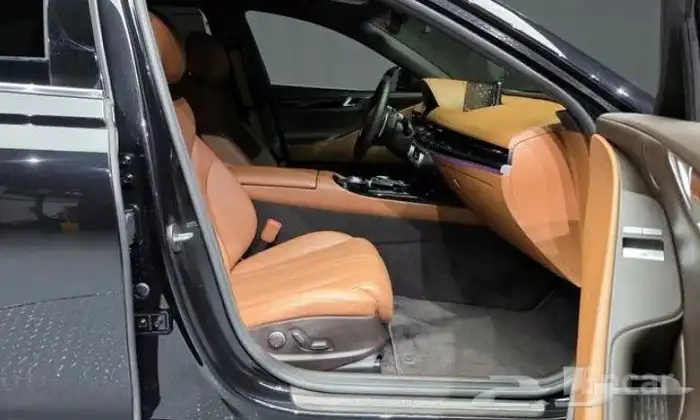 جنسس جي 80 GENESIS G80 2024 17