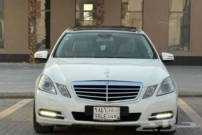 Mercdease Benz AMG E300 2012 odo 109000KM 1