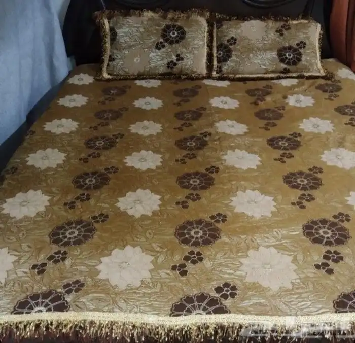 غطاء سرير ثقيل وقفازات 0