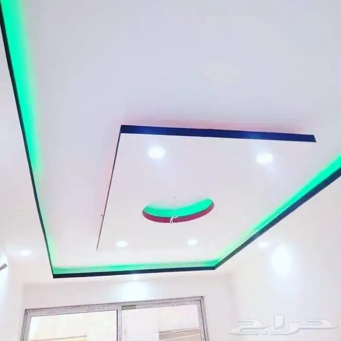معلم دهانات وديكورات بس مناسب 0