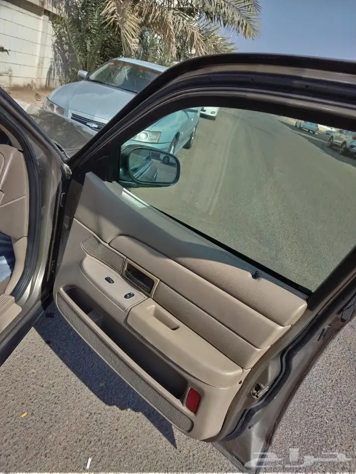فورد فكتوريا 2005 4