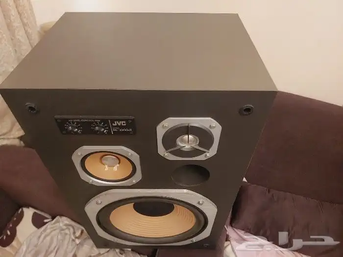 سماعات JVC قديمه فخمه وقويه 4