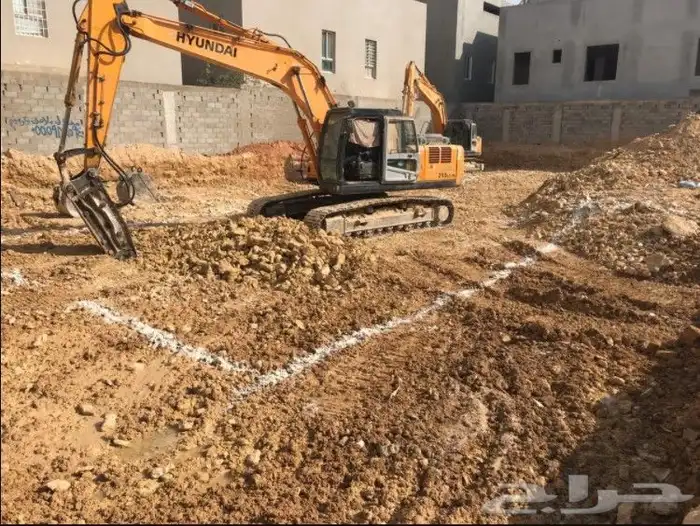 متخصصون لأعمال الحفر والتسويه   تحت إشراف فريق هندسى متكامل 2