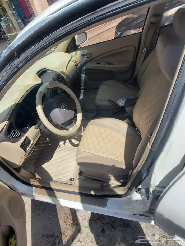 سياره صني. 2013 نضيفه. على الشرط بيع مستعجل 4