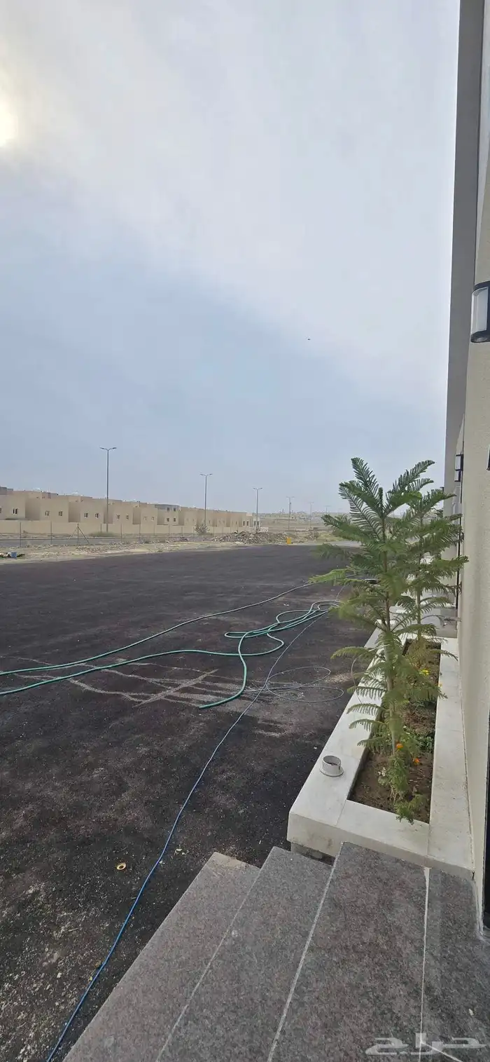 للبيع شقق علويه مدخل مستقل وسطح خاص ومصعد جاهز 2