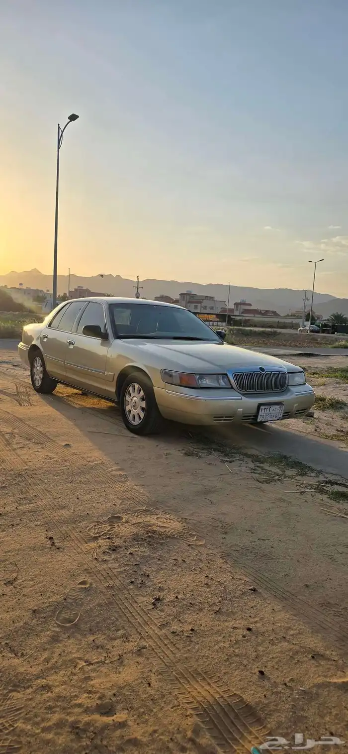 فورد ماركيز نظيييف جدا على الشرط 0