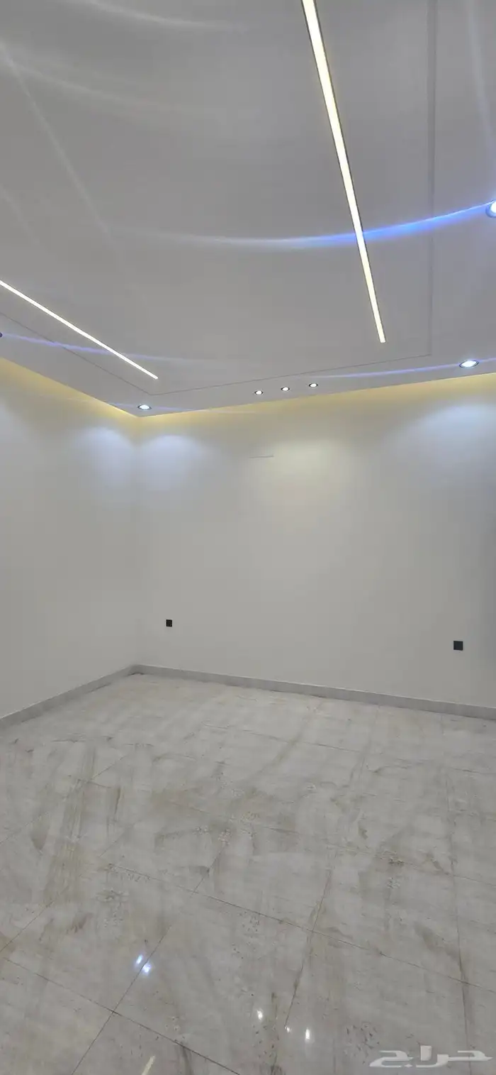 للبيع شقق علويه مدخل مستقل وسطح خاص ومصعد جاهز 12
