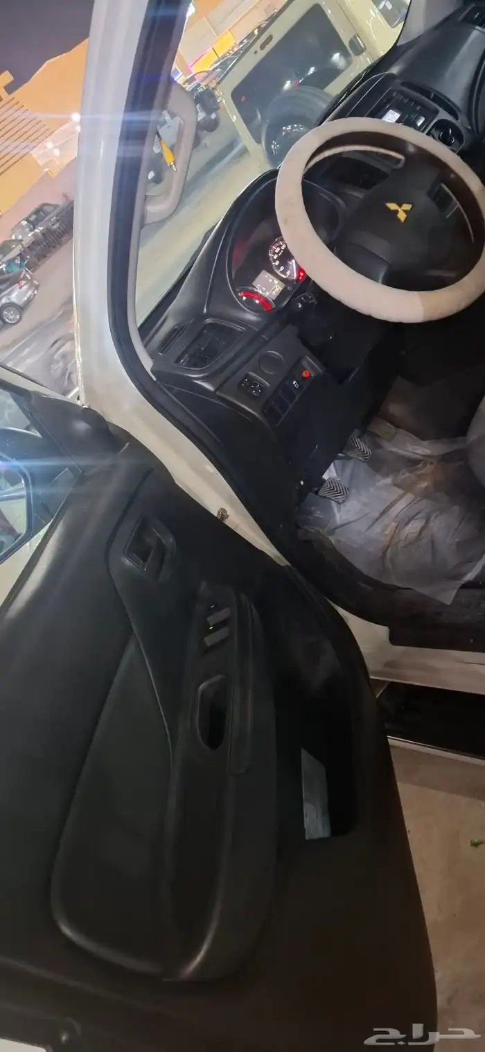 مستوبيشي L200 موديل 2020. ديزل 4
