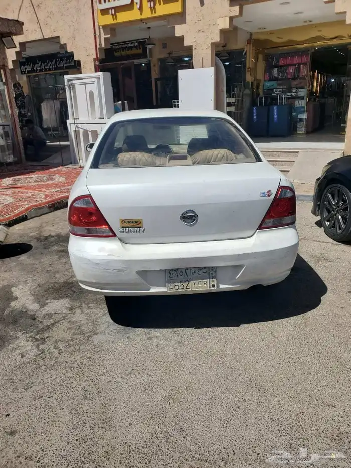 سياره صني. 2013 نضيفه. على الشرط بيع مستعجل 6