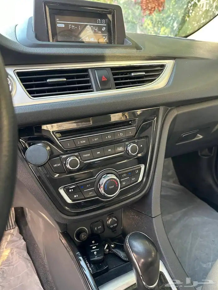 للبيع شانجان V7 2019 فل كامل 9