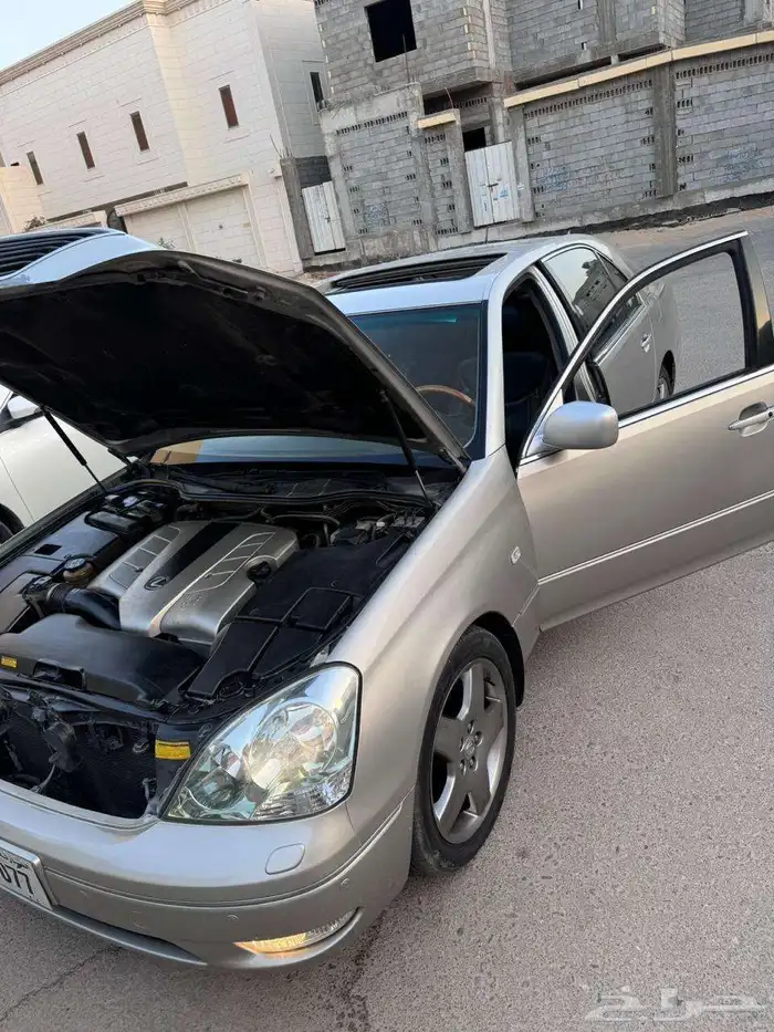 للبيع لكزس شبه وكاله موديل 2003 2