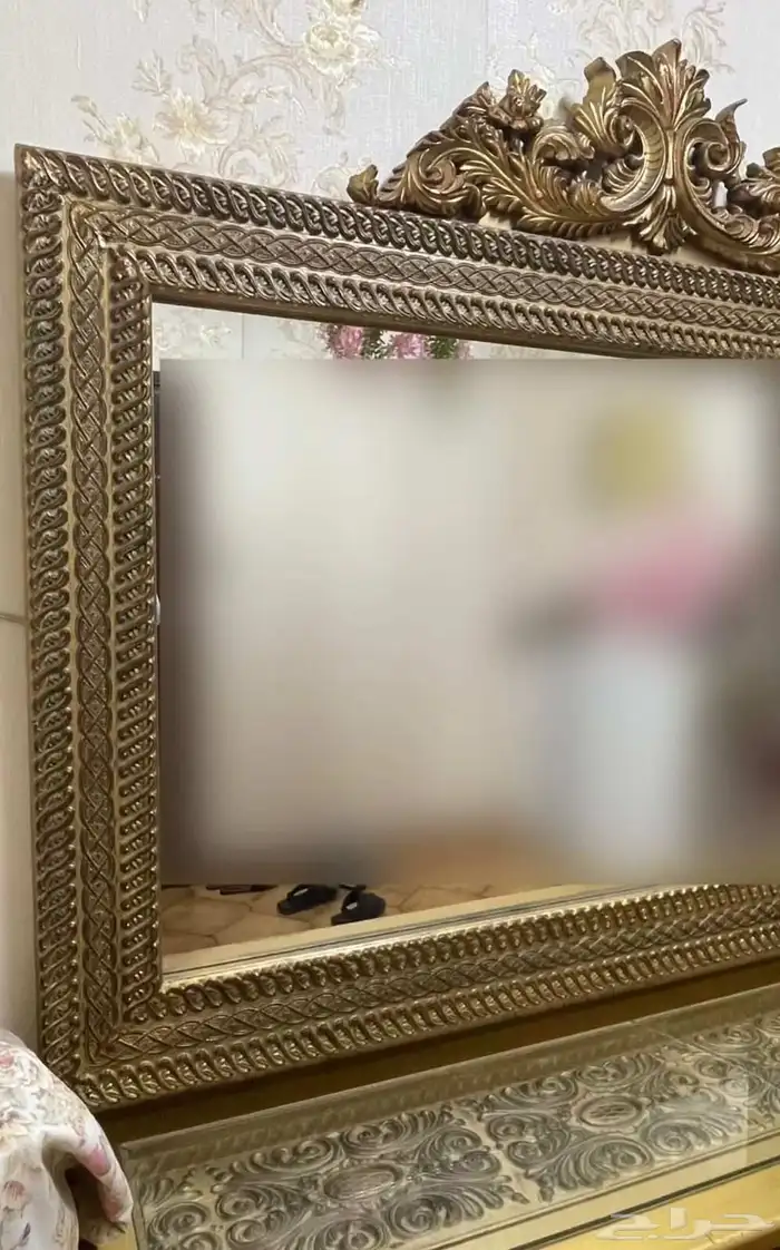 مدخل  جده مدخل بيت ذهبي تظيف عيب واحد فقط بالزجاج و يمكن 1