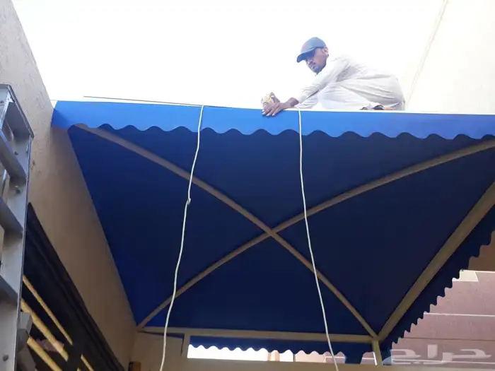 سندويش بانل تركيب سندوتش مظلات مواقف سيارت مظلات جلسات لكسان 25