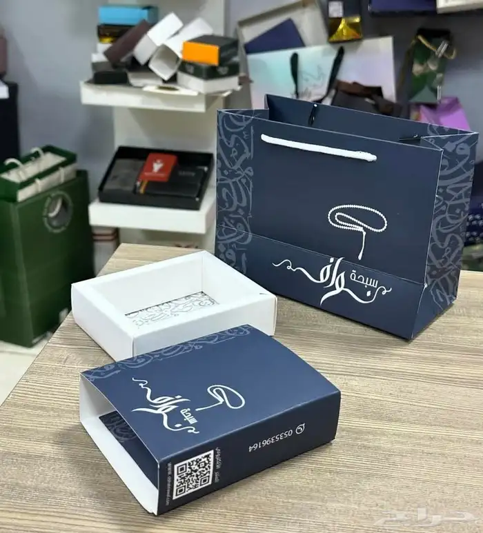 طباعة وتركيب ستكر للسيارات وطباعة هدايا دعائية وطباعة اكياس 44