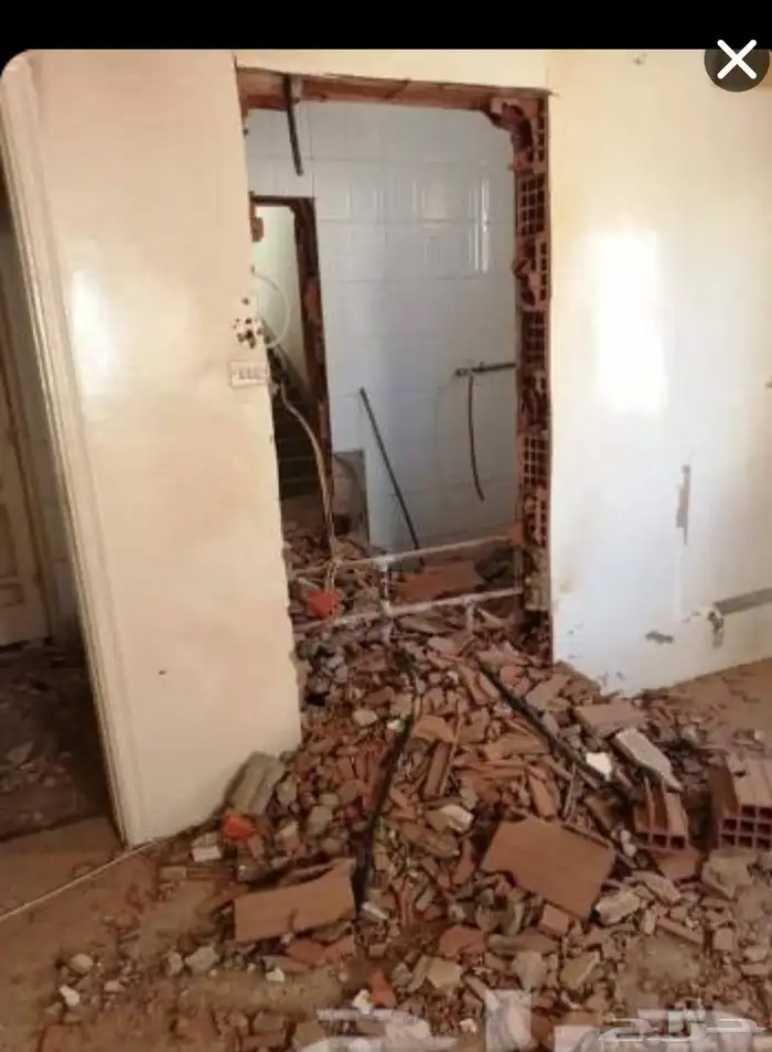 معلم سباكه ترميم وصيانة جميع اعمال البناء تكسير الجدار بالصا 1