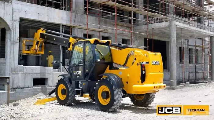 أبو فارس لجميع المعدات اللايجار يومي شهري سنوي في الرياض جده 0