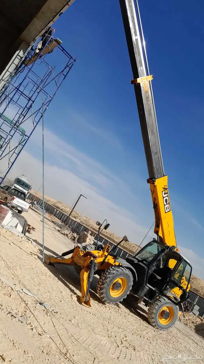 تلسكوبيه رافعه شوكيه فوركلفت ببكات كرين تيلي هندر 0