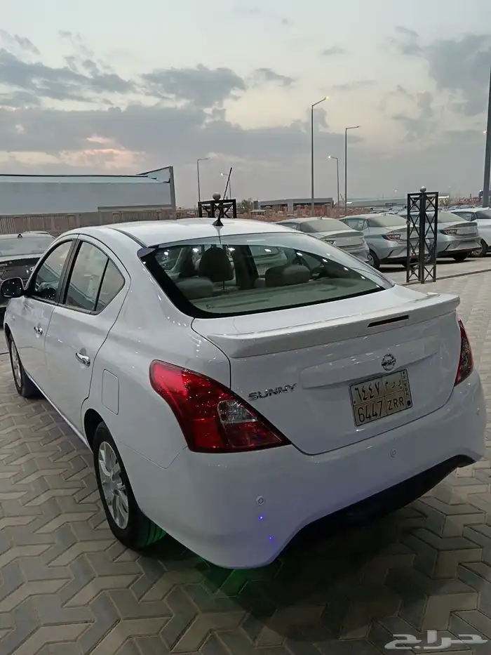 نيسان صني موديل 2023 4