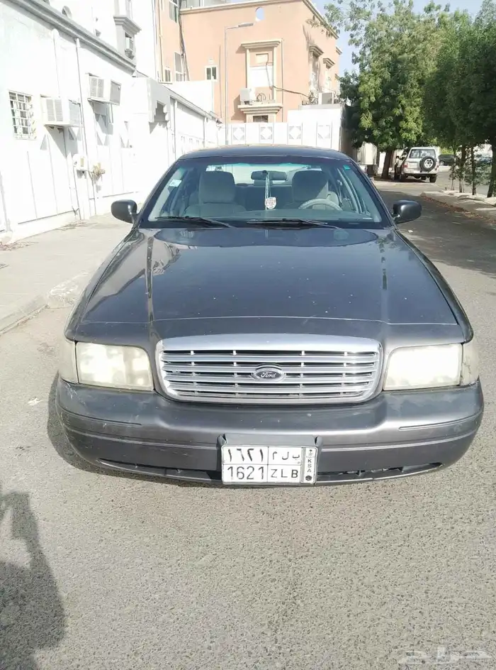 Ford Crown Victoria 0