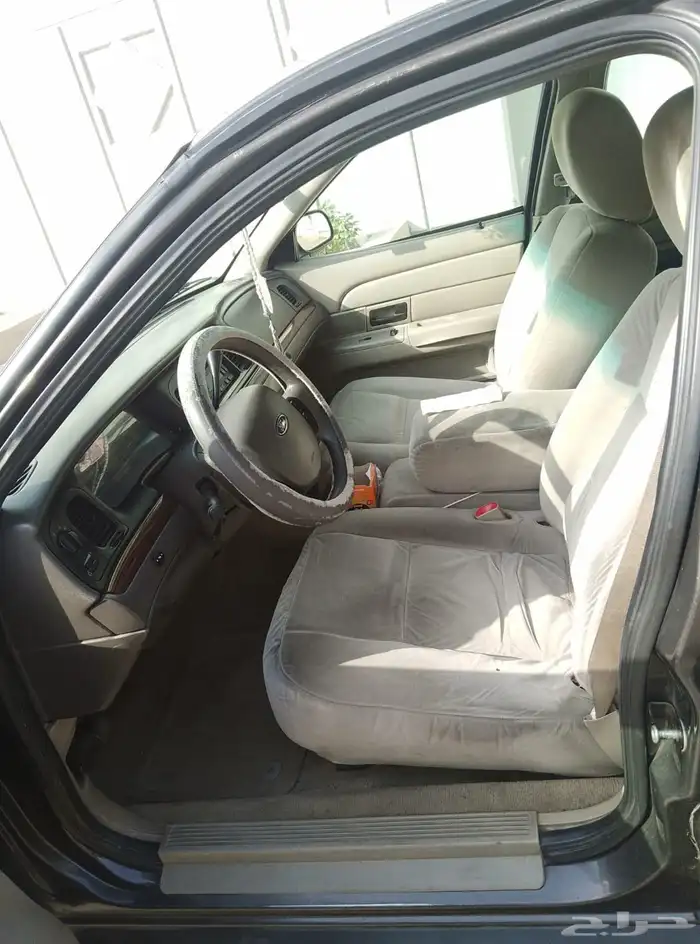 Ford Crown Victoria 2
