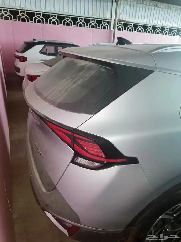 سبورتاج 2025 LX مطور دبل - اسود - ايجار منتهي بالتمليك كاش 3