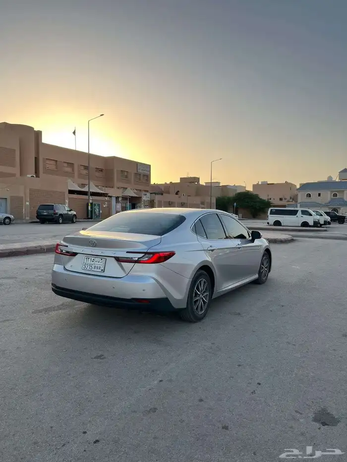 تويوتا كامري 2025 استاندر E 15