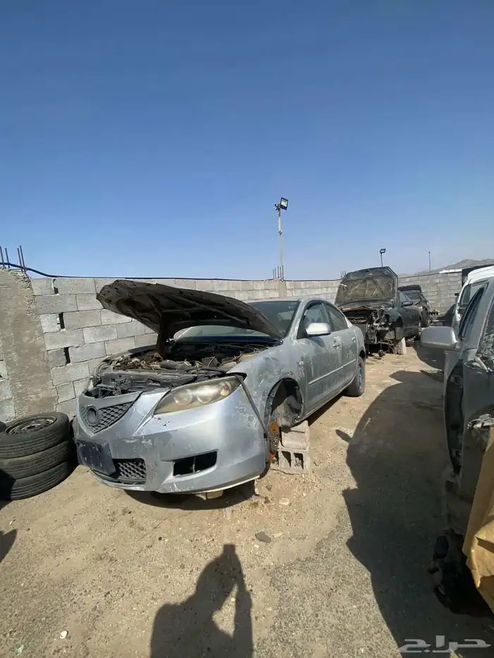 للبيع مازدا3 تشليح قطع غيار فقط تواصل ولتس 1