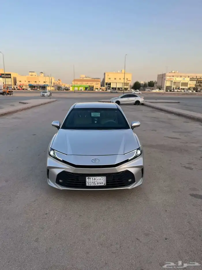 تويوتا كامري 2025 استاندر E 16