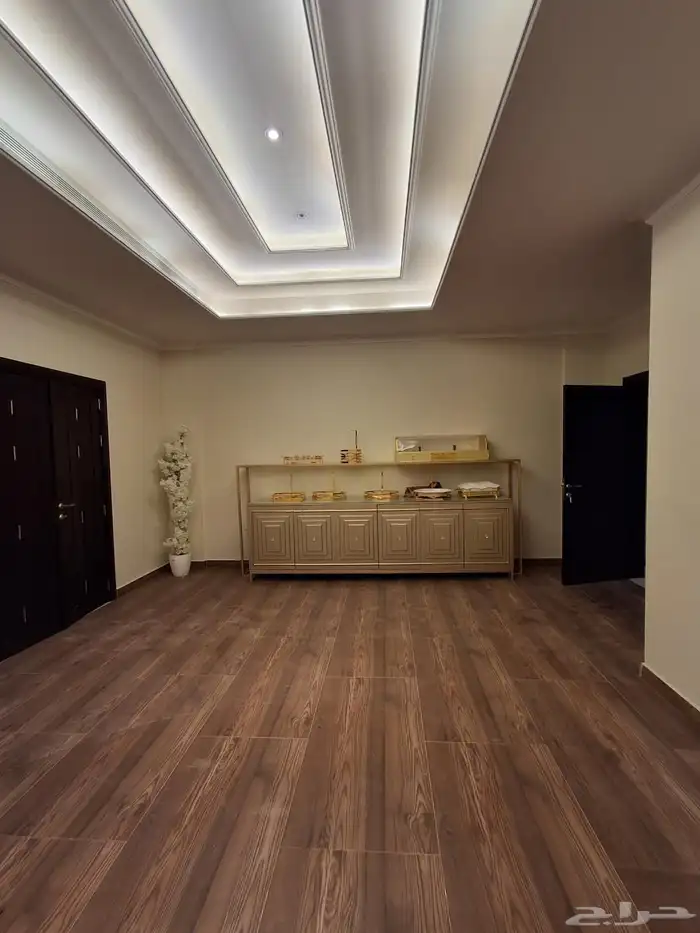 فيلا للبيع بحي النرجس 900م 10
