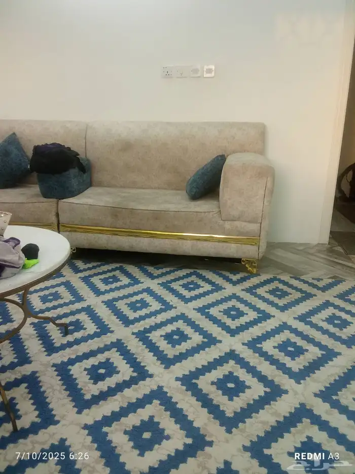 كنب للبيع لاعلى سومه 0